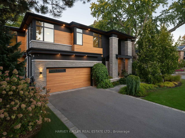 12 Tetbury Crescent