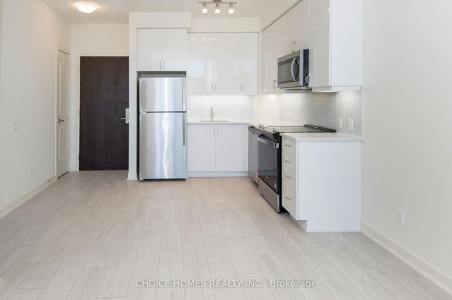 3218 - 4955 Yonge Street