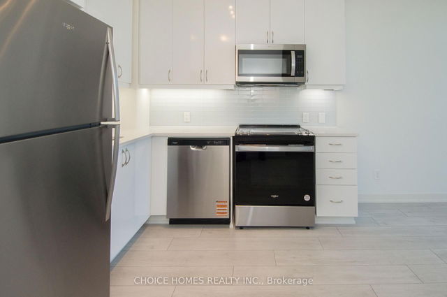 3218 - 4955 Yonge Street