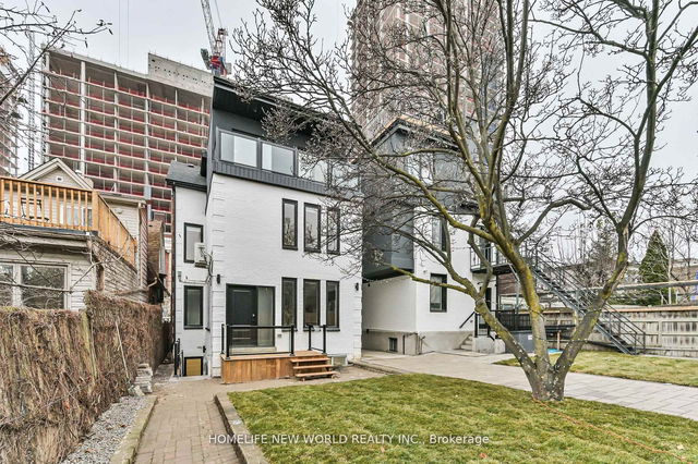 Lower - 997 Dufferin Street
