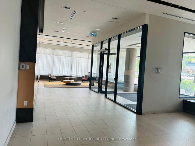 409 - 128 Fairview Mall Drive