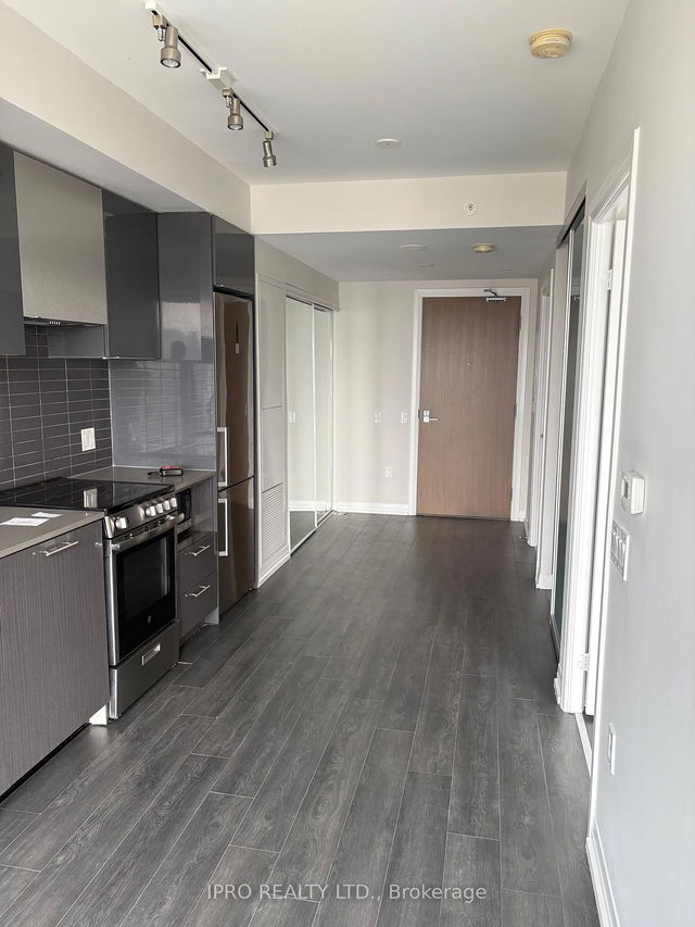 3812 - 251 JARVIS Street