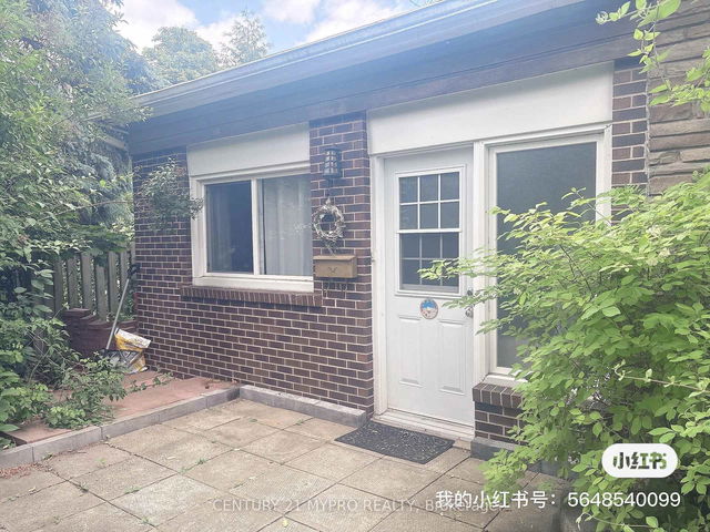 Main - 63 Summerside Crescent