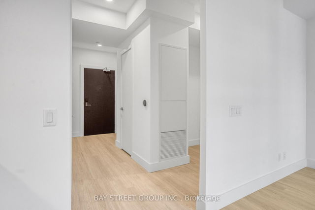 501 - 625 Sheppaed Avenue