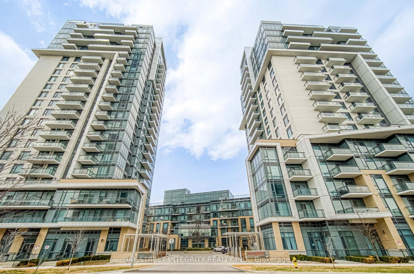 Condo for sale at 711-50 Ann O'reilly Road, Toronto, Henry Farm, M2J 0C9 - MLS: C12191943