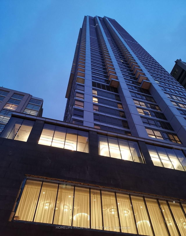 1901 - 395 Bloor Street