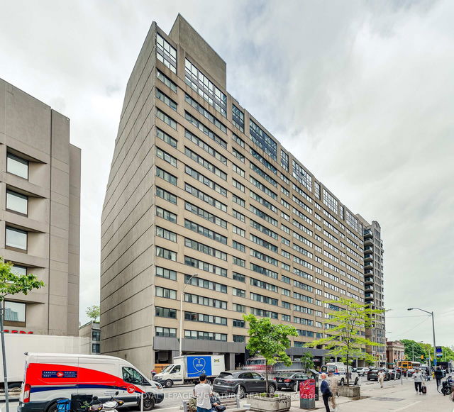 806 - 360 Bloor Street