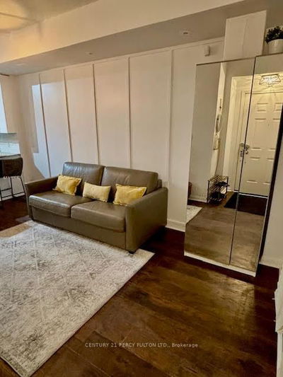 Unit Th8 — 80 Carr St, Toronto - Kensington-Chinatown image-0-2