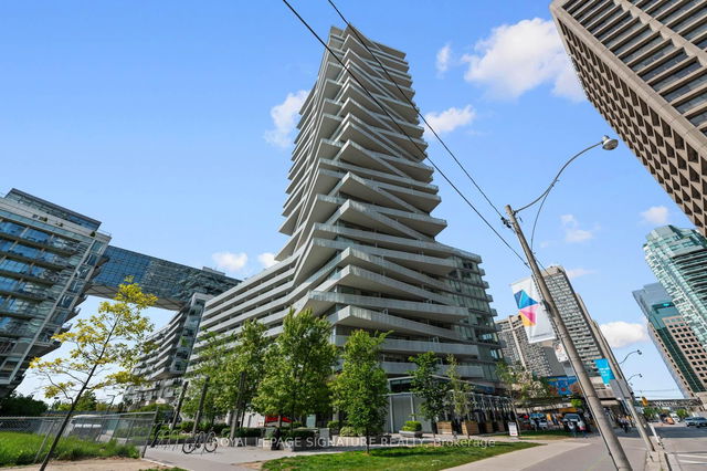 3305 - 15 Queens Quay