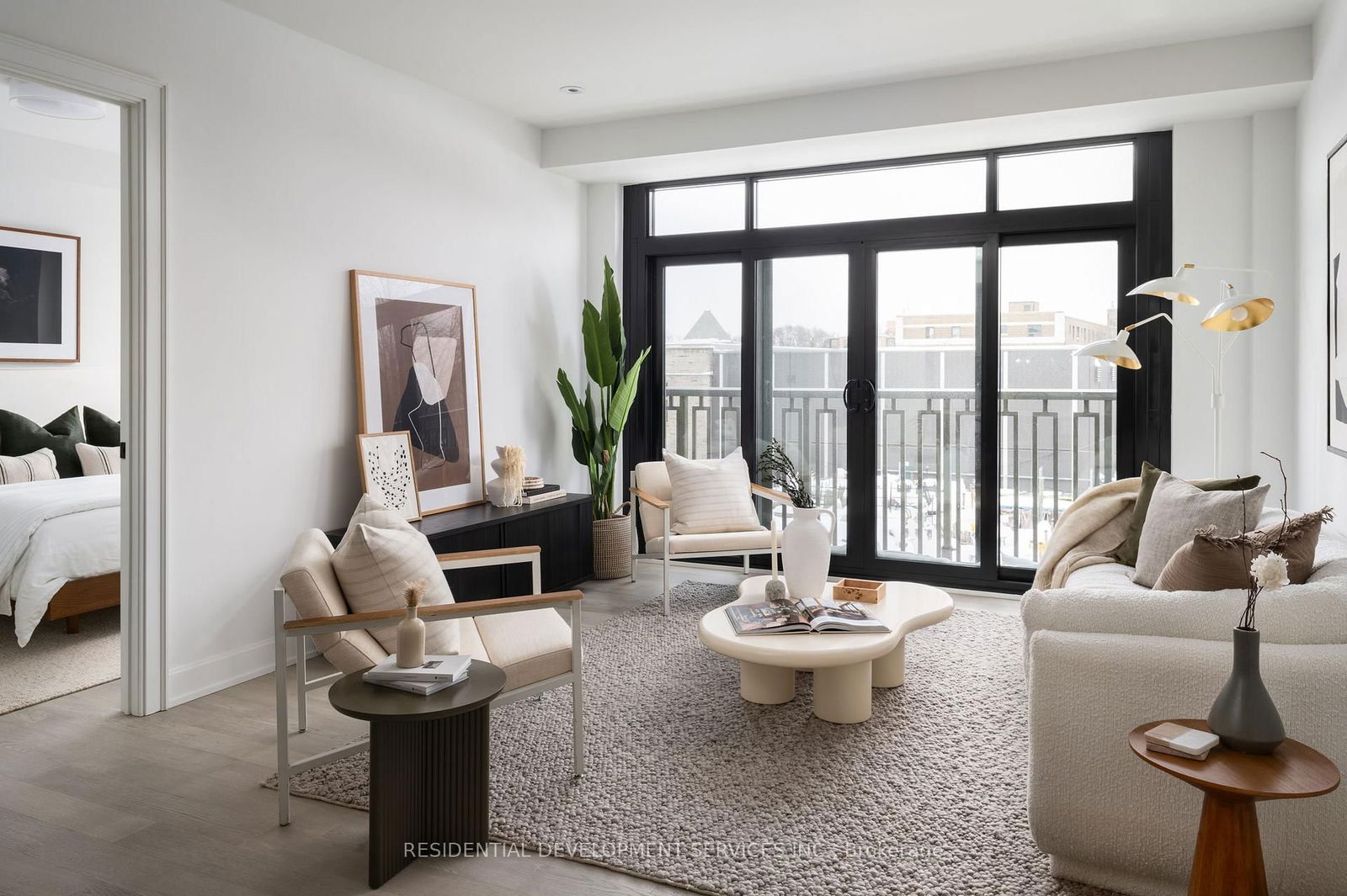 Condo for sale at 408-1 Strathgowan Avenue, Toronto, Lawrence Park North, M4N 0B3 - MLS: C12192840