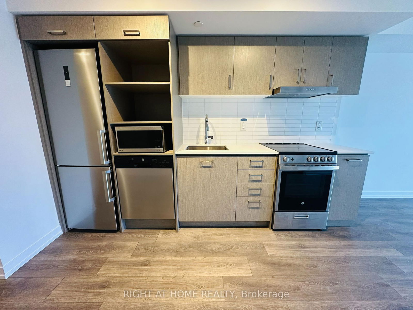 Condo for sale at 809-219 Dundas Street, Toronto, Church-Yonge Corridor, M5A 0V1 - MLS: C12192910