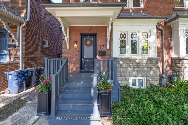 17 Martin Road