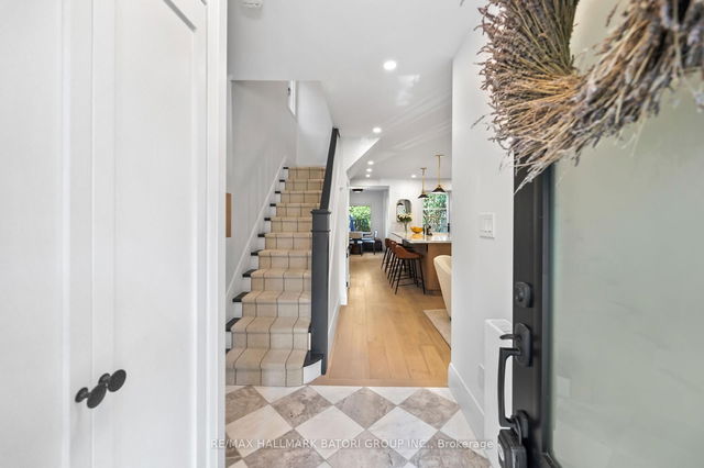 17 Martin Road