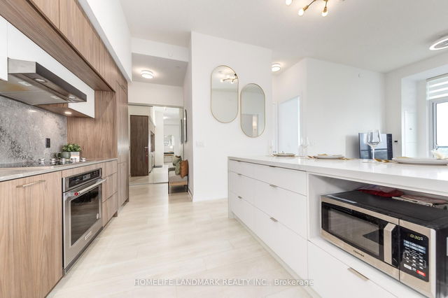 1532 - 25 Adra Grado Way
