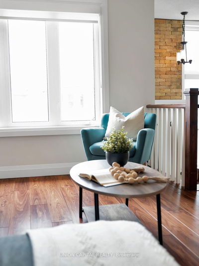 Unit 302 — 72 Aerodrome Cres, Toronto - Leaside image-0-4