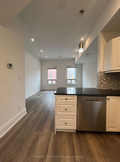 Unit 2 — 68 Sumach St, Toronto - Moss Park image-0-2