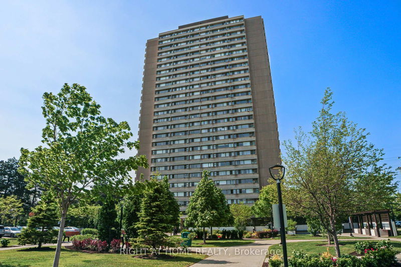 home for sale on 1704-735 Don Mills Road