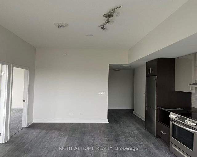 515 - 188 Fairview Mall Drive