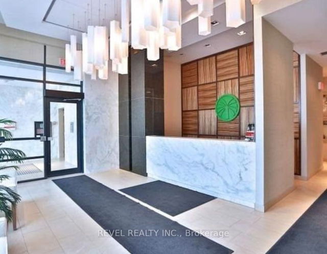208 - 5740 Yonge Street