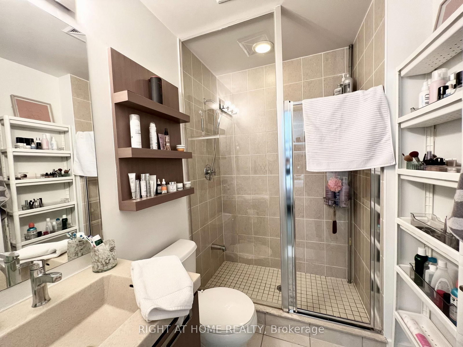 90 Stadium Road, Unit 606 - Photo 14