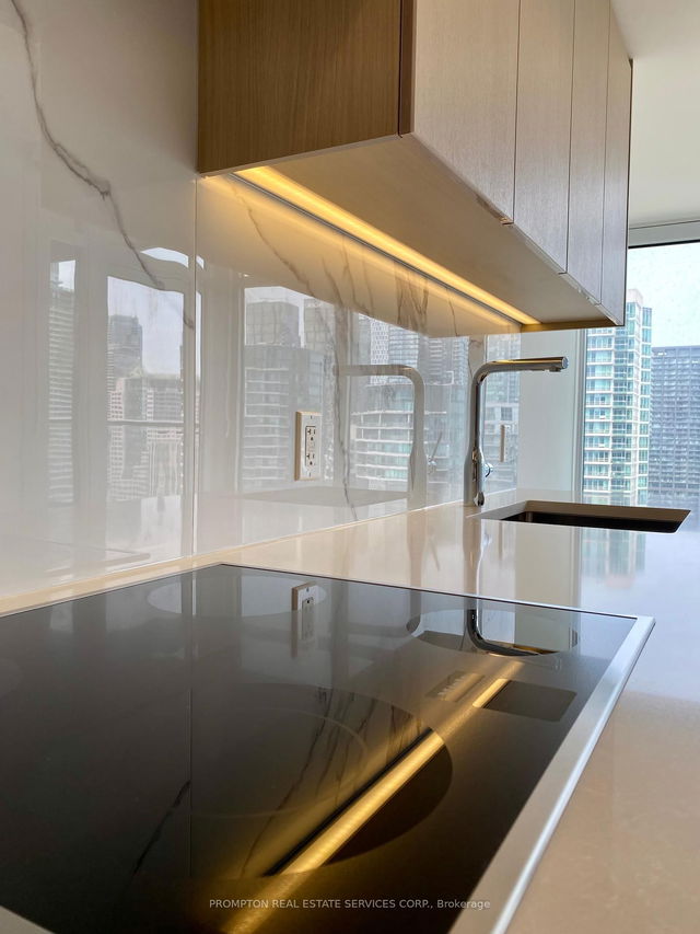 2715 - 1 CONCORD CITYPLACE Way