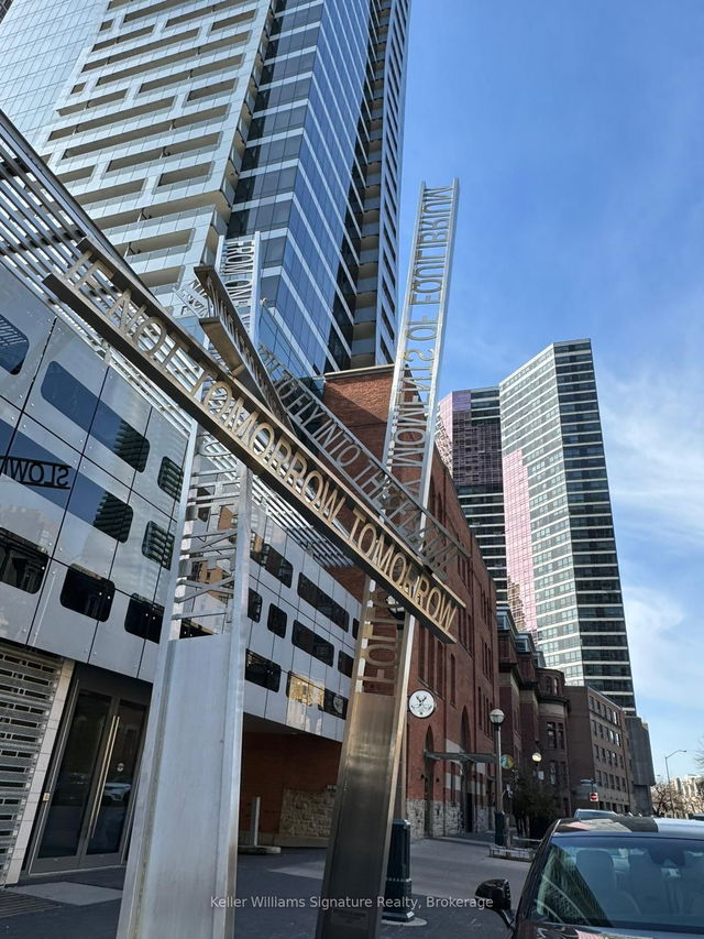 4006 - 5 St. Joseph Street