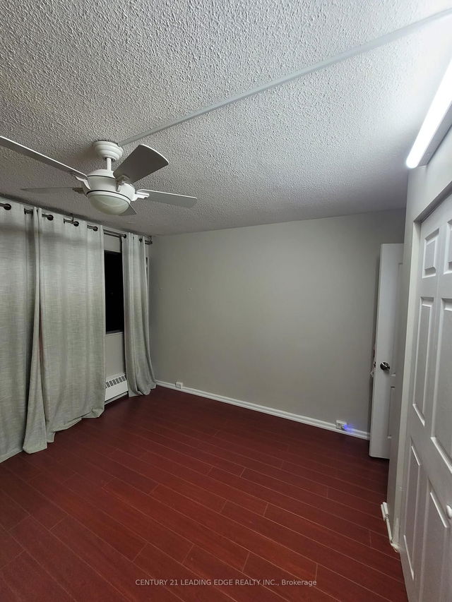 2201 - 10 Sunny Glenway