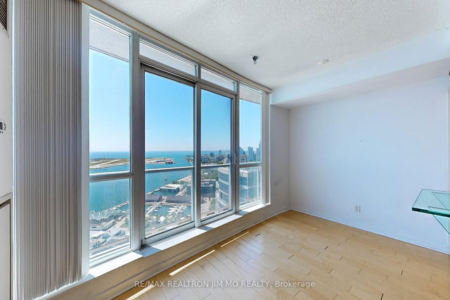 3508 - 208 Queens Quay