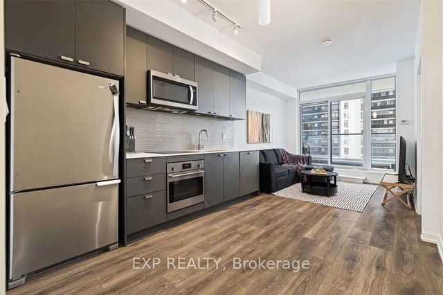 401 - 56 Forest Manor Road