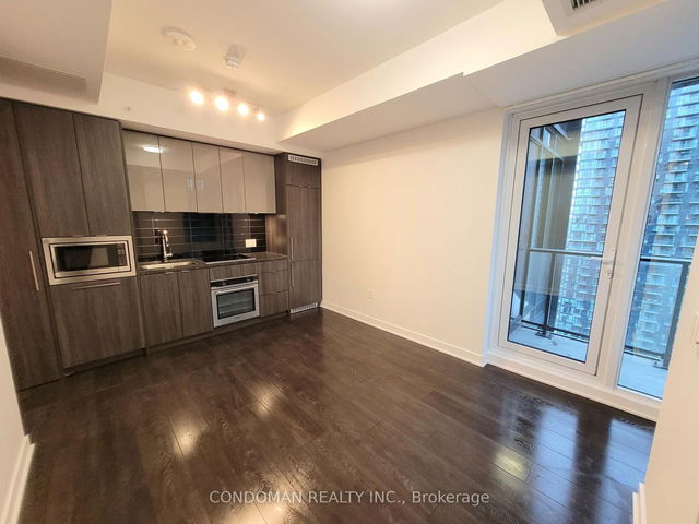 3612 - 115 Blue Jays Way