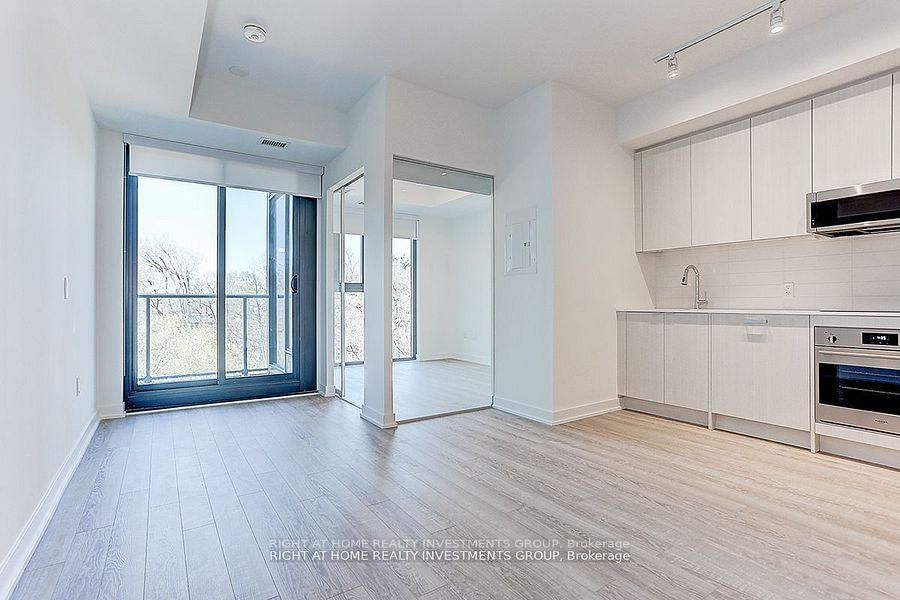 250 Lawrence Avenue W, Unit 418 - Photo 10