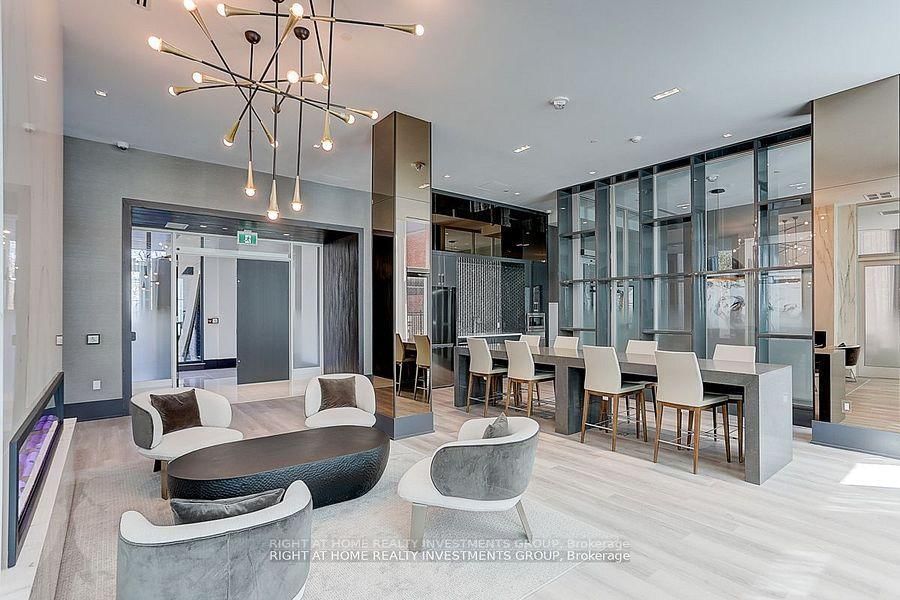 250 Lawrence Avenue W, Unit 418 - Photo 13