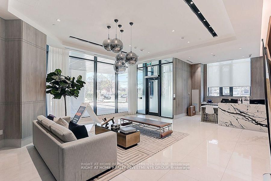 250 Lawrence Avenue W, Unit 418 - Photo 4