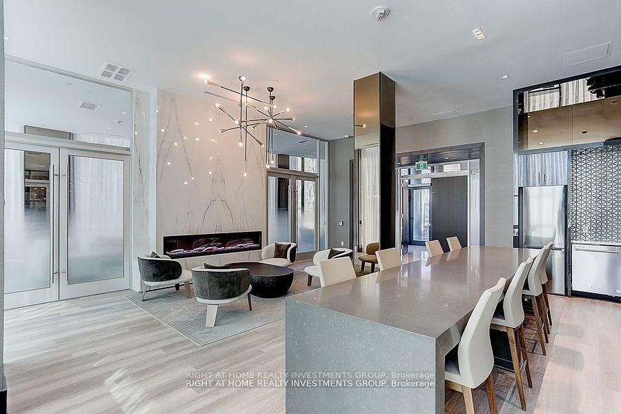 250 Lawrence Avenue W, Unit 418 - Photo 6