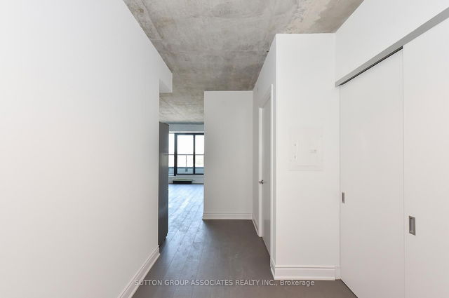 1101 - 608 Richmond Street