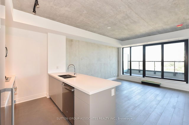 1101 - 608 Richmond Street