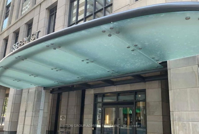 2012 - 955 Bay Street