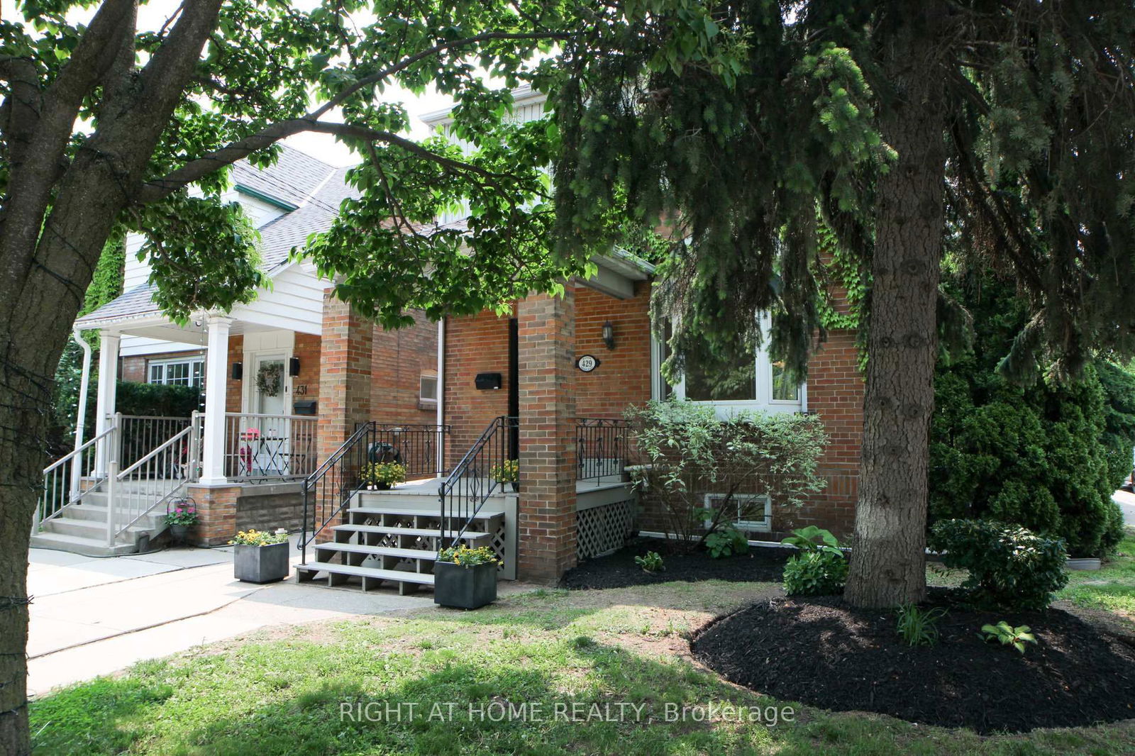 Detached House for sale at 429 Manor Road, Toronto, Mount Pleasant East, M4S 1T2 - MLS: C12194414