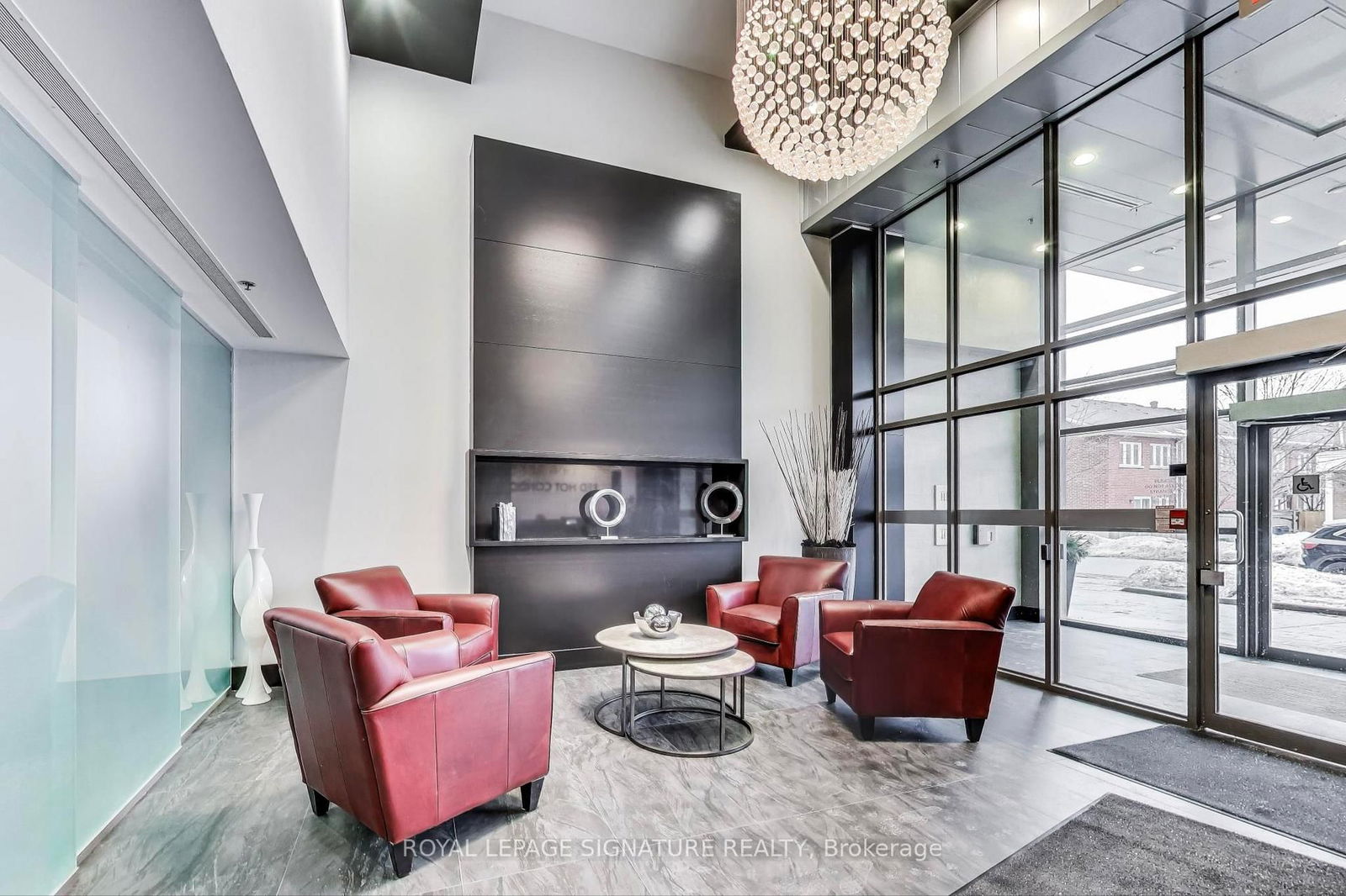 Condo for sale at 621-120 Dallimore Circle, Toronto, Banbury-Don Mills, M3C 4J1 - MLS: C12194516