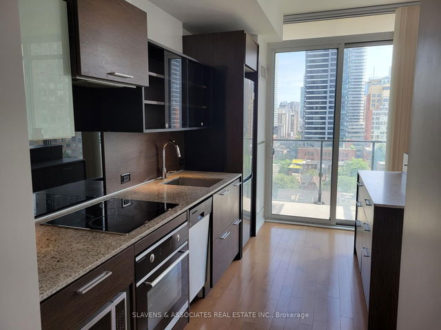 1003 - 75 St Nicholas Street