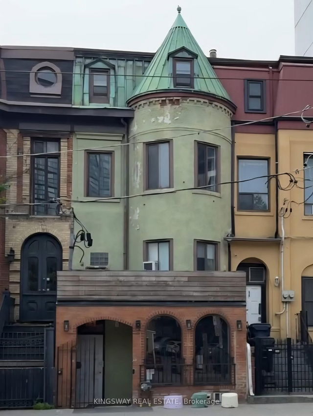 237 Dundas Street
