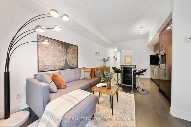 801 - 39 Sherbourne Street