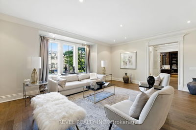 208 Carmichael Ave, Toronto - Bedford Park-Nortown image-0-2