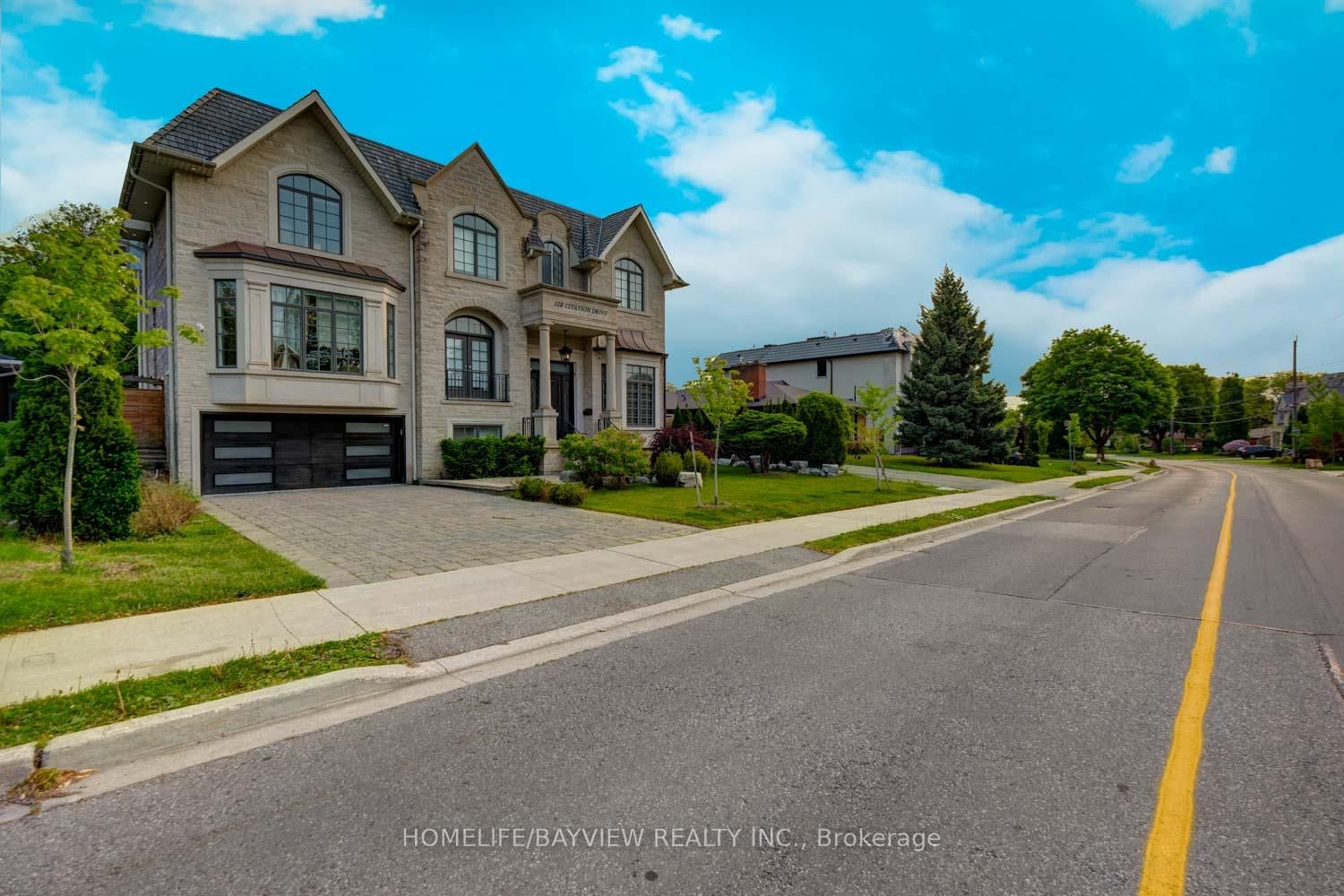 Detached House for sale at 52B Citation Drive, Toronto, Bayview Village, M2K 1S7 - MLS: C12195100