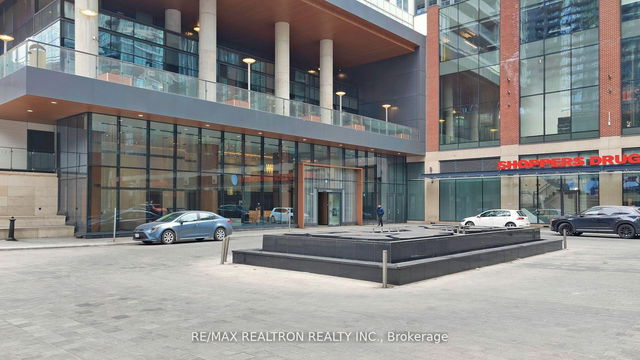 3212 - 17 Bathurst Street