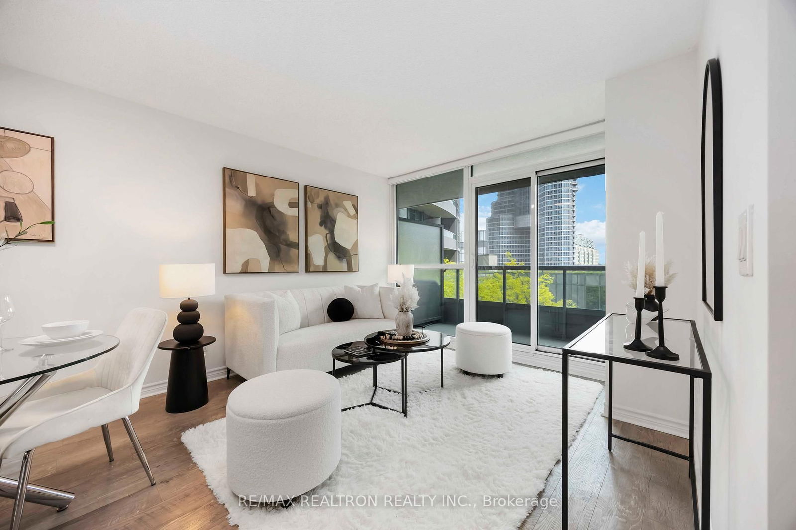 Condo for sale at 525-25 Lower Simcoe Street, Toronto, Waterfront Communities C1, M5J 3A1 - MLS: C12195290