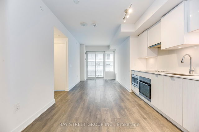 707 - 99 Broadway Avenue