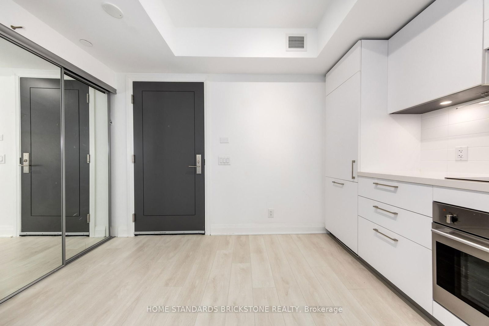Condo for sale at 429-33 Frederick Todd Way, Toronto, Thorncliffe Park, M4G 0C9 - MLS: C12195464