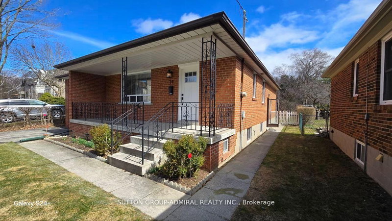 BSMT - 19 Tobruk Cres, Toronto, M2M 3B3 | Image 2