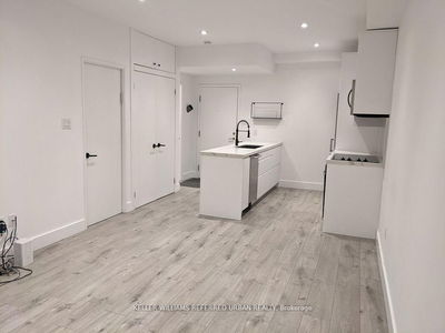 Unit 110 — 3000 Bathurst St, Toronto - Englemount-Lawrence image-0-3
